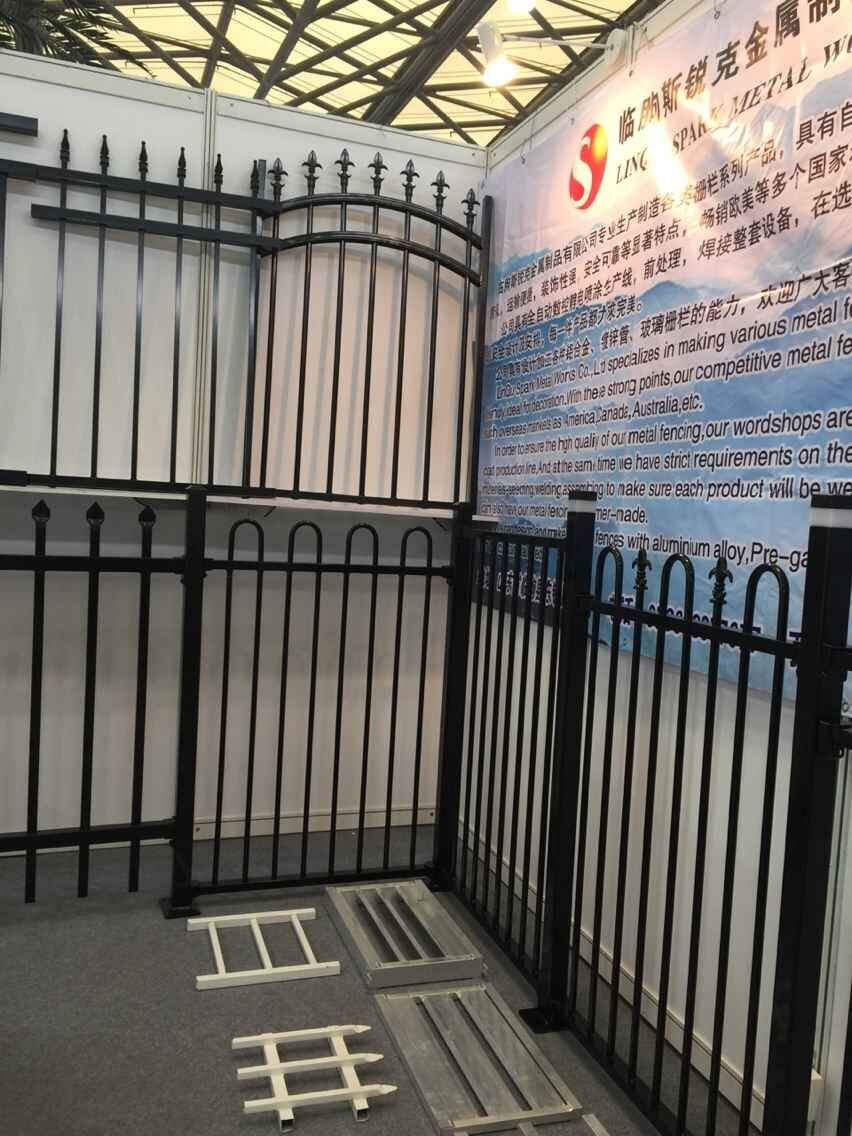 Aluminum Flat Top Rings Fence Panel Powder Coated Aluminum Fencing