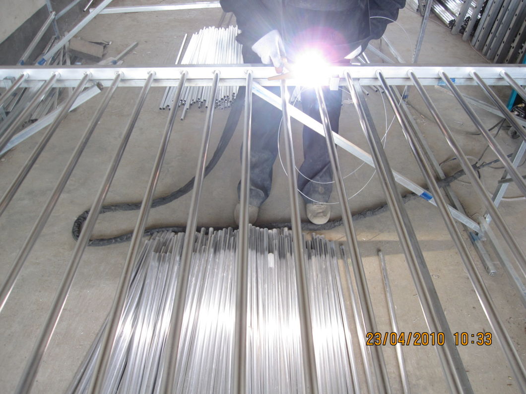 Spear Picket Fence Panel Galvanized Steel Fence Security Fencing/Gate Security Fence